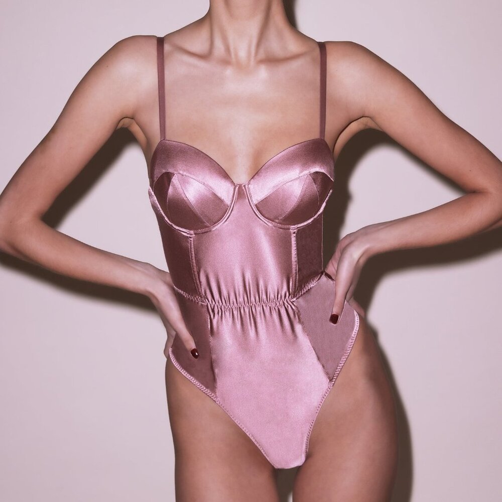 Fleur du Mal Satin Bullet Bodysuit in Rose Pink Size Medium NWT